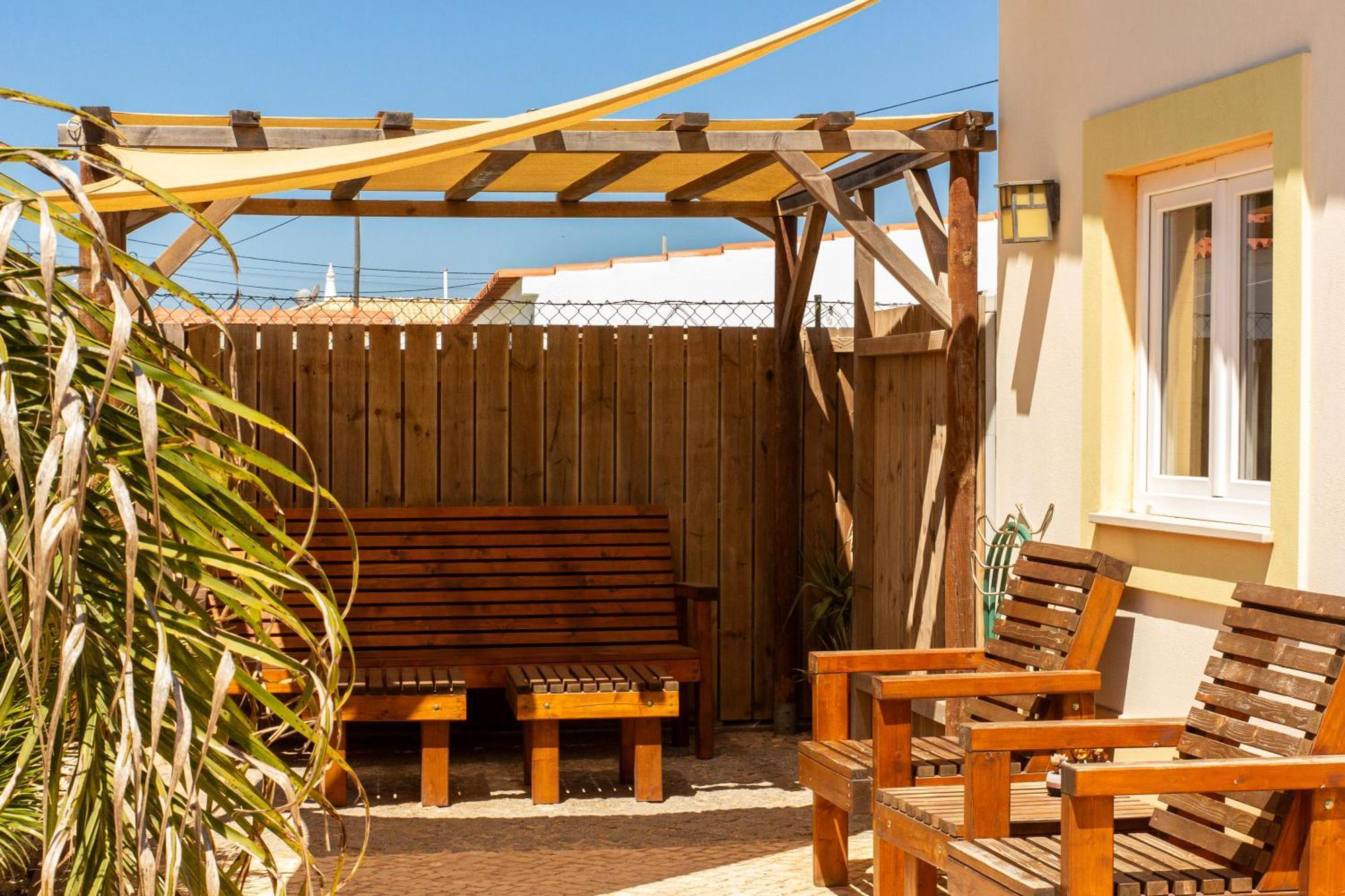 The Lighthouse Hostel ซาเกรส ภายนอก รูปภาพ